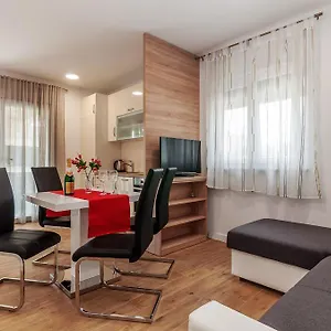 Lapidem Apartment